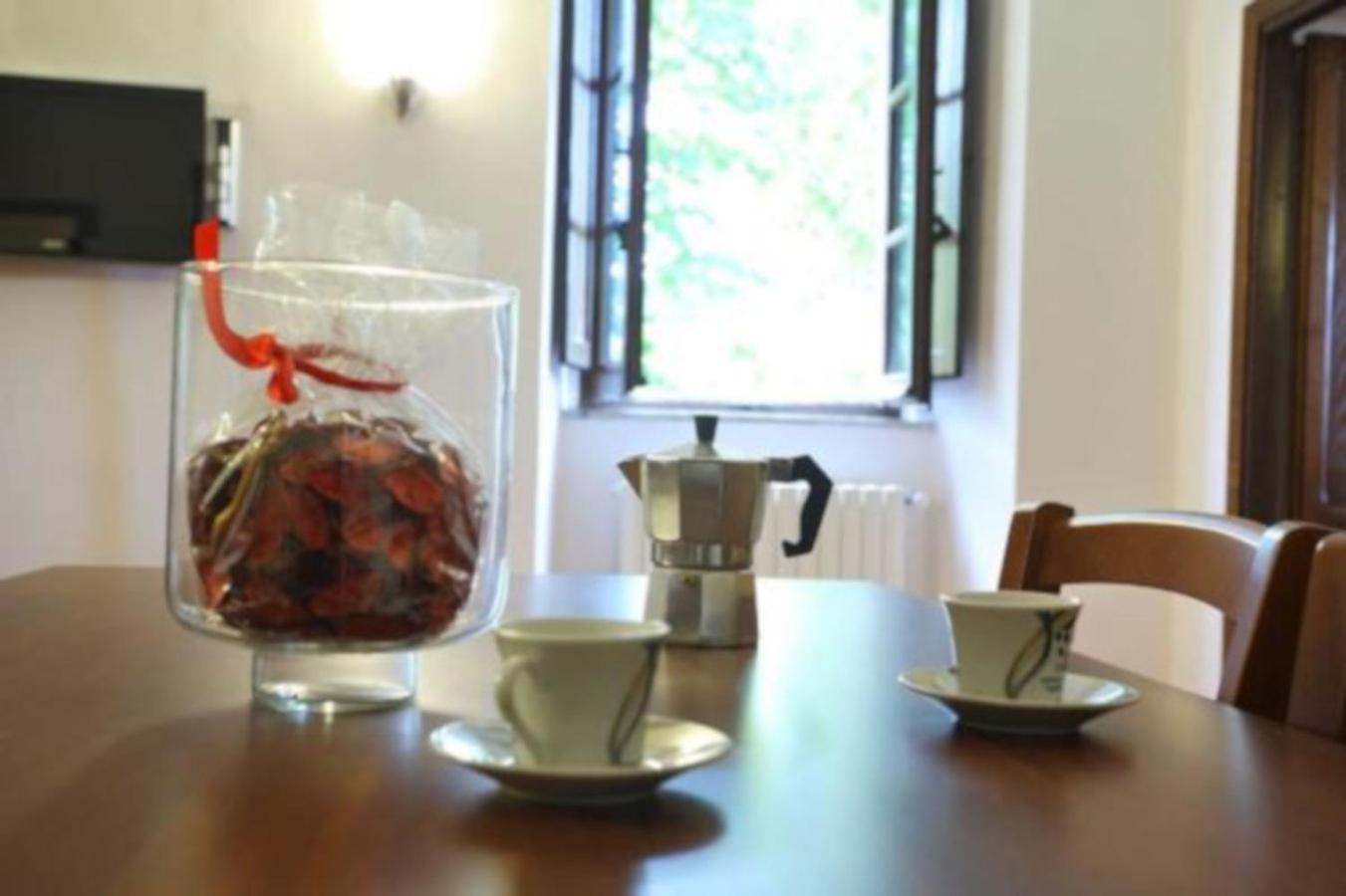 Antico Borgo La Commenda Aparthotel Montefiascone Exteriör bild