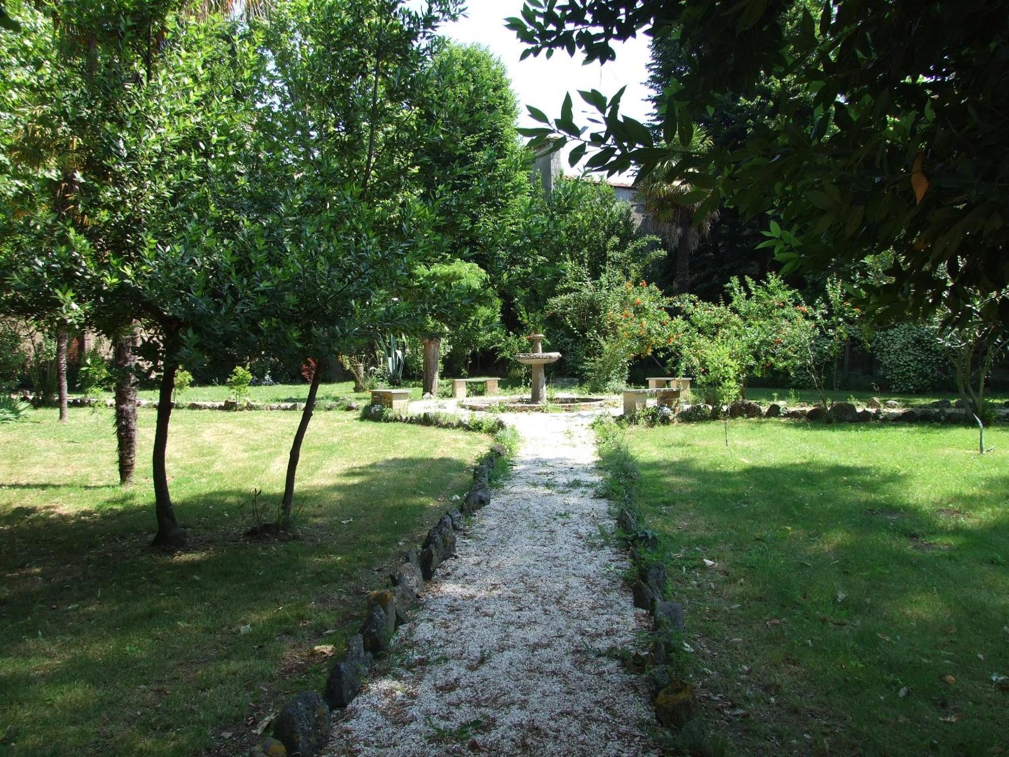 Antico Borgo La Commenda Aparthotel Montefiascone Exteriör bild