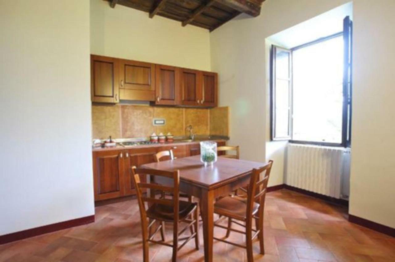 Antico Borgo La Commenda Aparthotel Montefiascone Exteriör bild