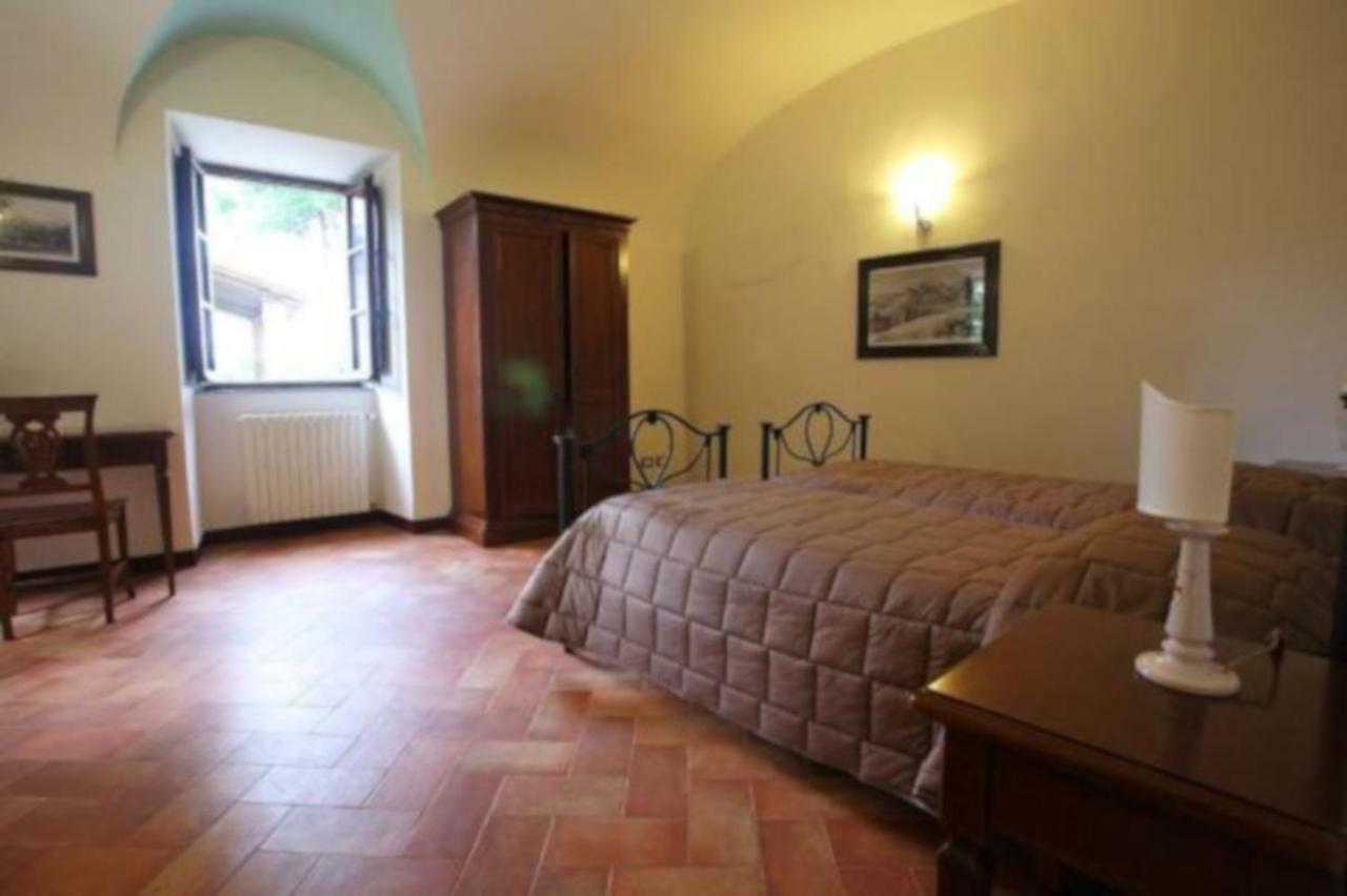 Antico Borgo La Commenda Aparthotel Montefiascone Exteriör bild