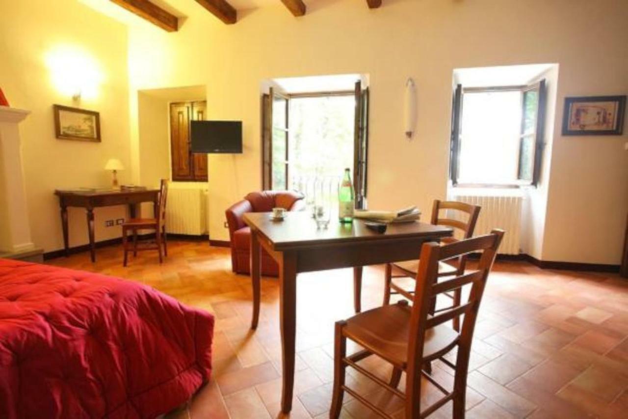Antico Borgo La Commenda Aparthotel Montefiascone Exteriör bild