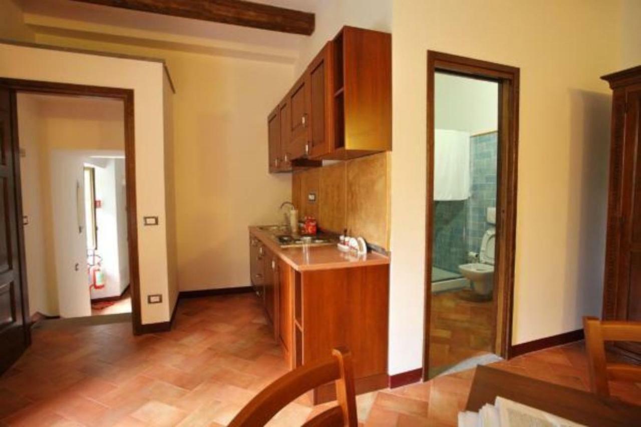 Antico Borgo La Commenda Aparthotel Montefiascone Exteriör bild