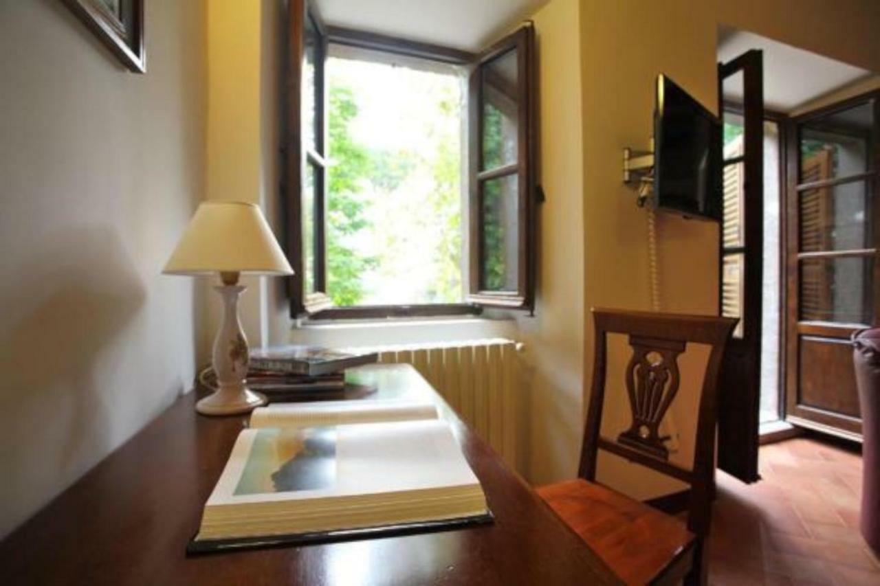 Antico Borgo La Commenda Aparthotel Montefiascone Exteriör bild